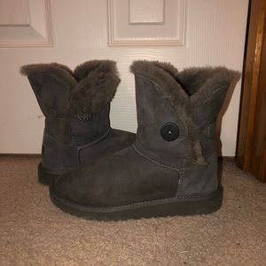Bailey Button Uggs